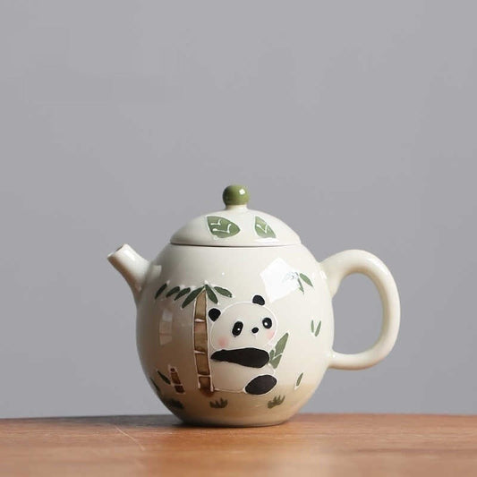 bamboo-opera-ceramic-teapot-02_b746b6c6-5ed7-44ba-95ad-6e8c9a998547.jpg