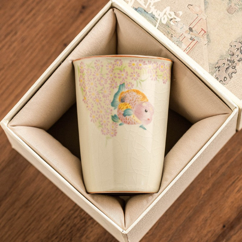 daisy-goldfish-porcelain-keepsake-cup-04_1bea84e0-e745-490d-a62a-bf6e672322ac.jpg