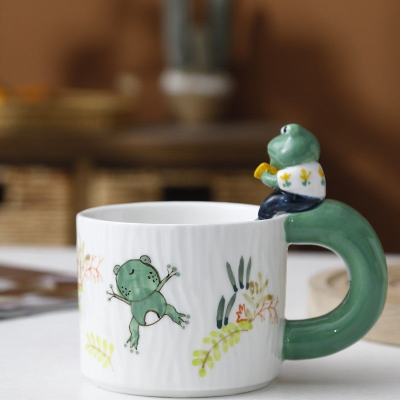 woodland-friends-handmade-mug-02_25a2c249-21c8-4c0d-bcd5-c543a9fc82a6.jpg
